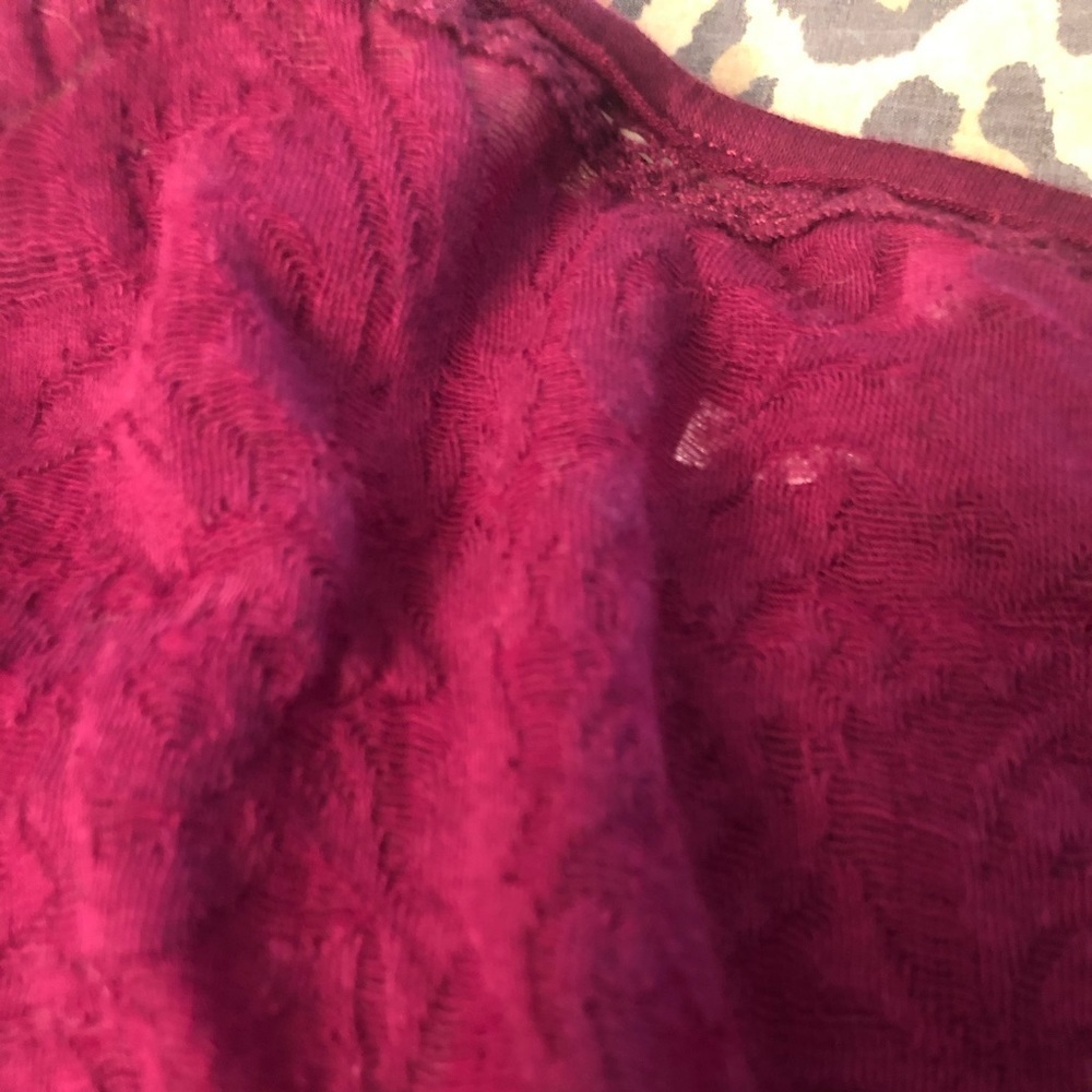 Free People size medium dark pink top with open back runs large NWT - Picture 4 of 12